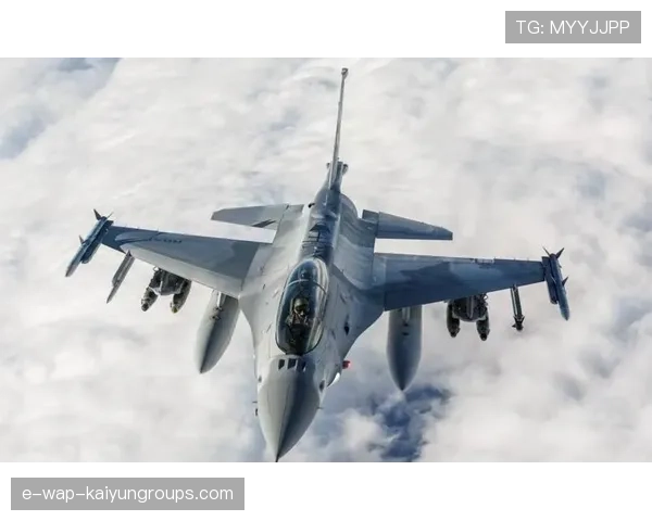 俄朝联动？F-16基地与集束弹同时登场，俄罗斯f16